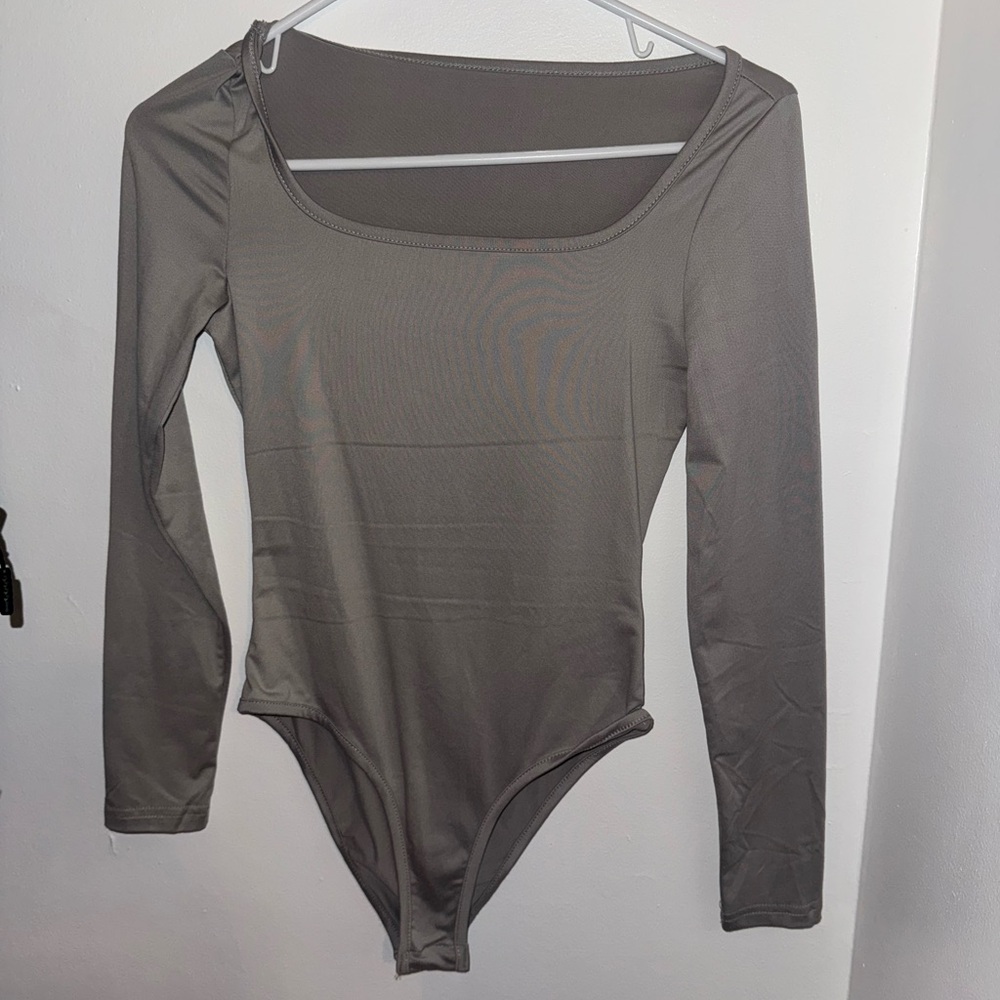 SHEIN Taupe Long Sleeve Bodysuit